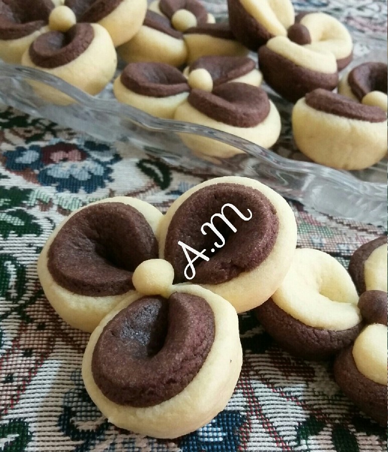 عکس شیرینی گل دورنگ