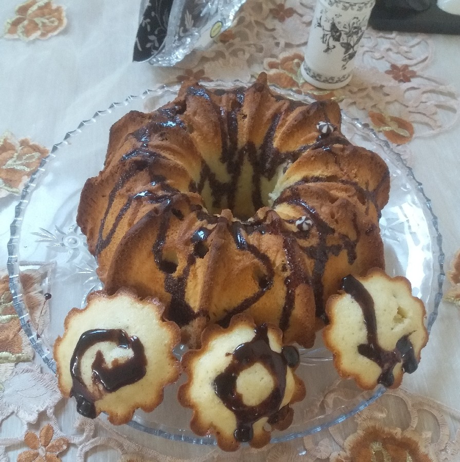 عکس کیک با اسانس موز