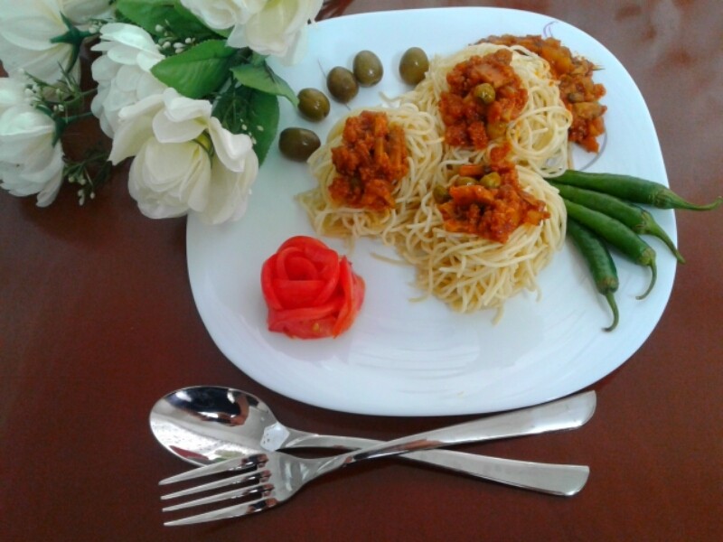 اسپاگتی (ماکارونی)