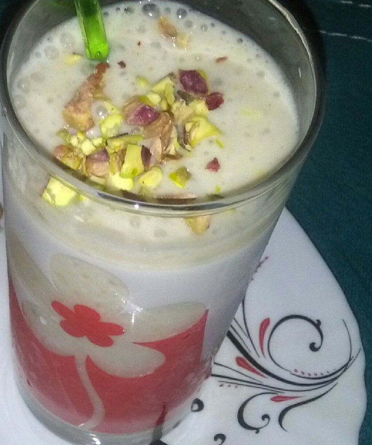 شیرموزبستنی