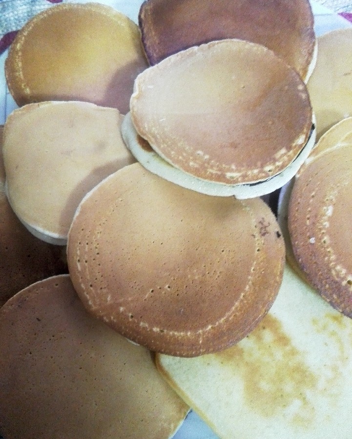 پنکیک با مغزی شکلات