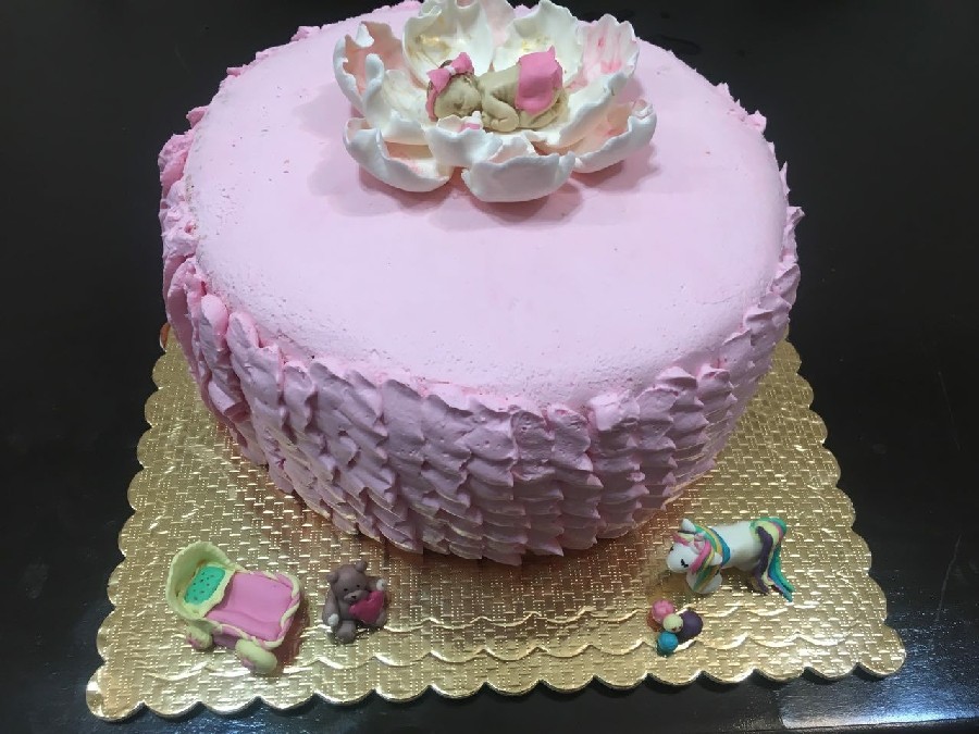 کیک تولد با روکش فوندانت 