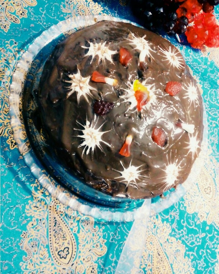 کیک شکلاتی با روکش پودینگ