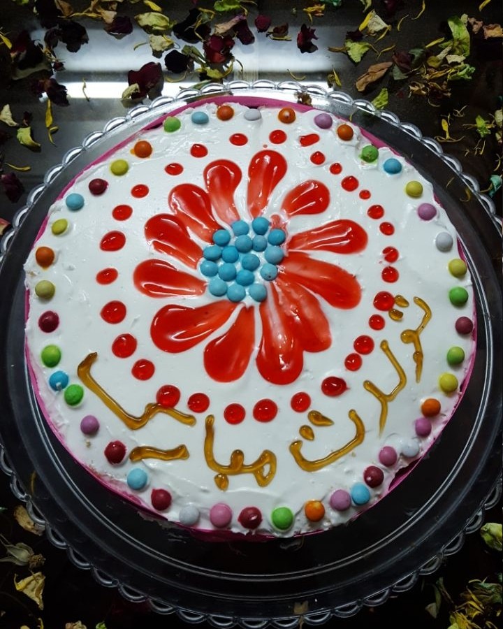 کیک برای تولد دخترم 