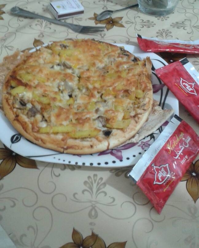 عکس پیتزا قارچ و مرغ