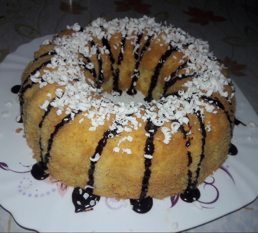 عکس کیک شیفون پنبه ای با روکش شکلات
