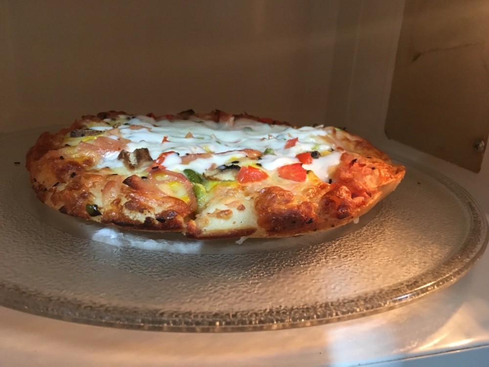 عکس پيتزا مخلوط داغ داغ