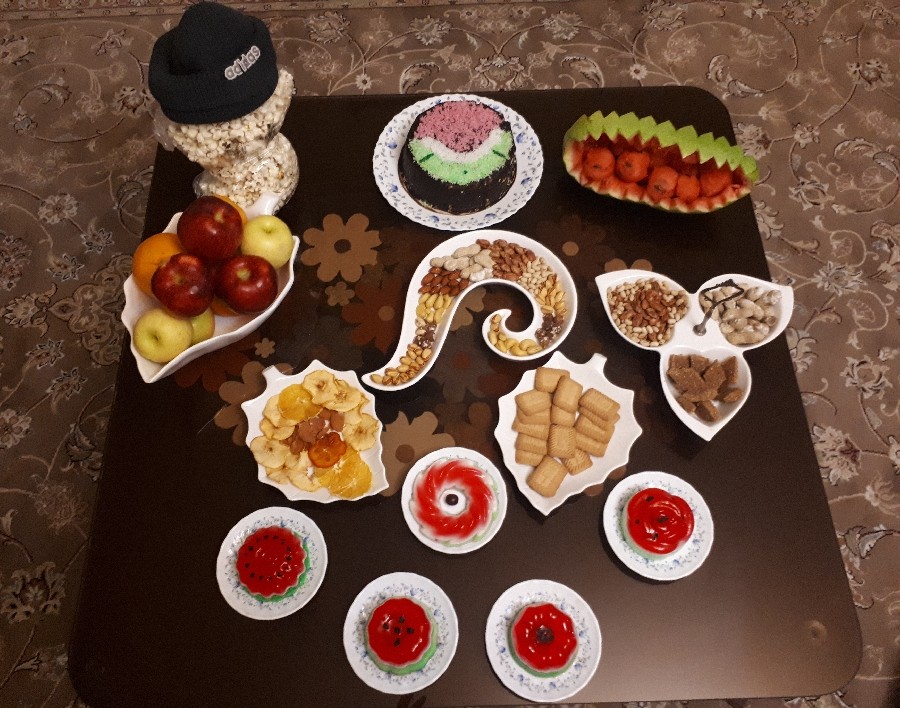 عکس اینم شب یلدای ما خیلی ساده