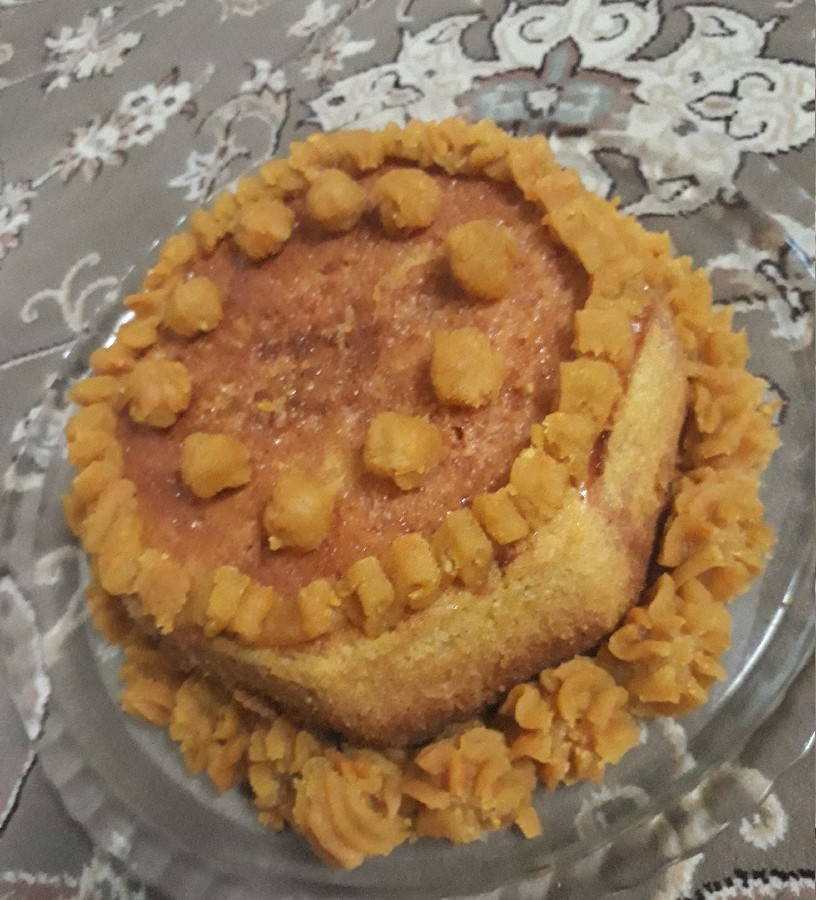 عکس کیک کدو حلوایی با تزیین حلوای هویج