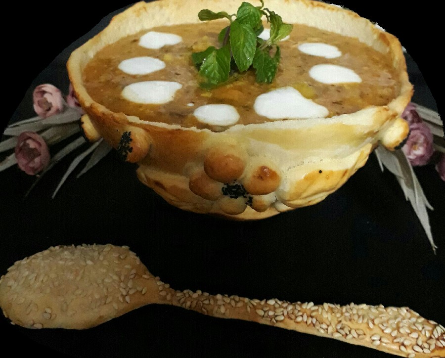 عکس کاسه نونی همراه با سوپ برنج