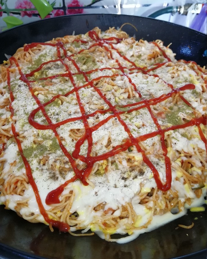 عکس اسپاگتی پیتزا ۱ 
