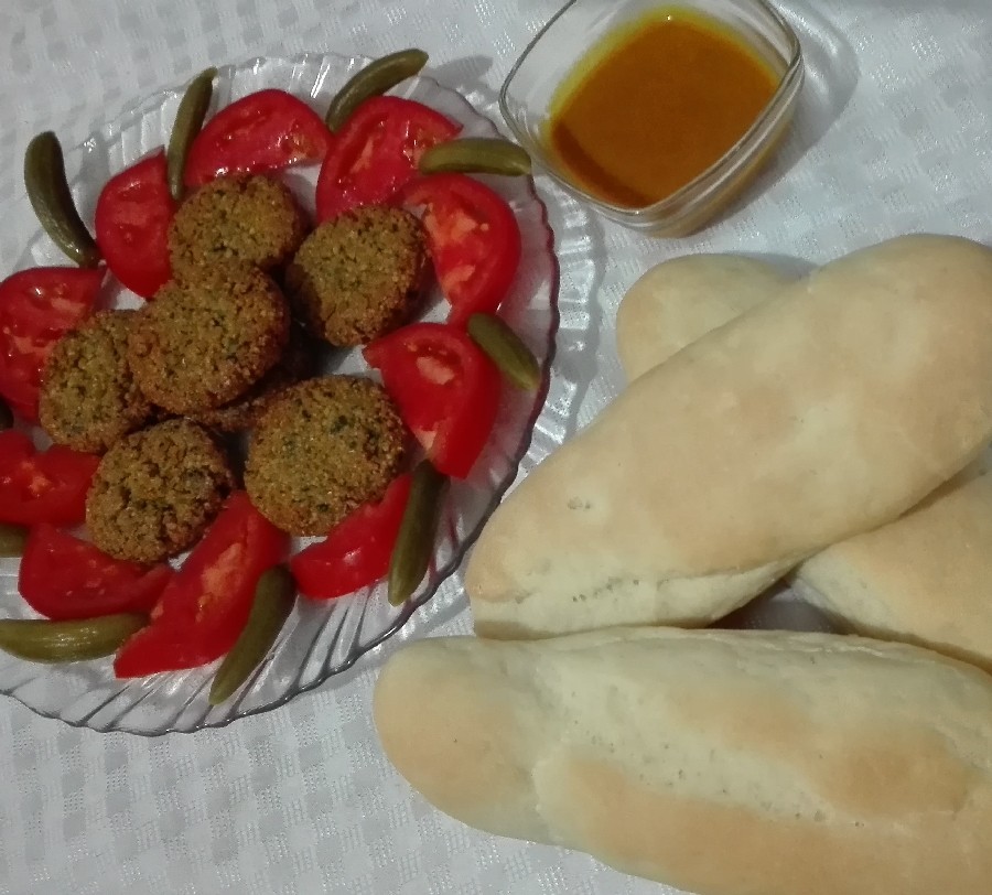 عکس فلافل ،سس انبه ونان باگت خودم پز