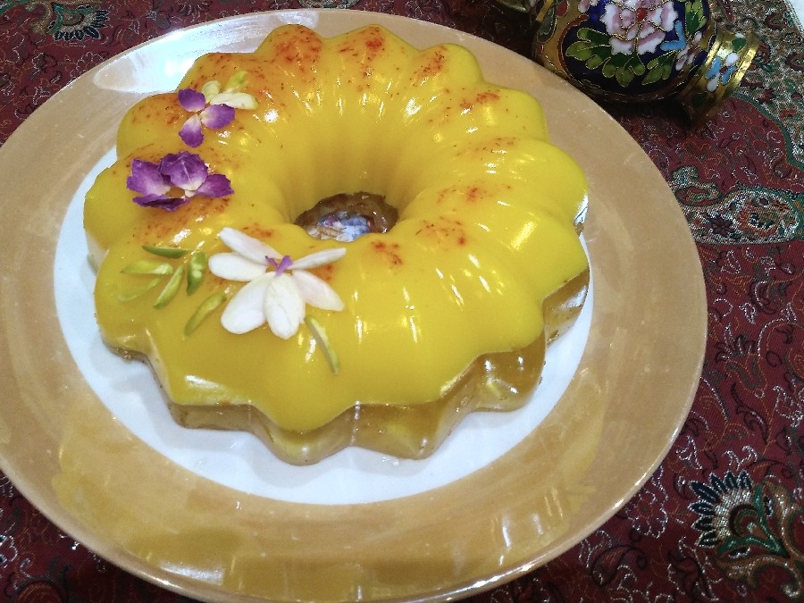 عکس دسر زعفرانی و ژله آناناس