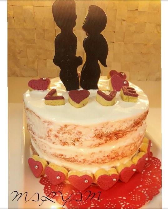 کیک روز عشق 
