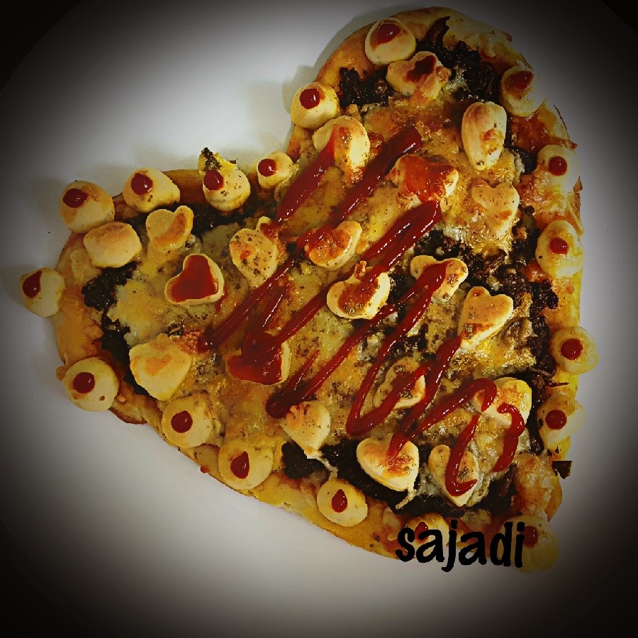 عکس پیتزا دلبرانه (تم ولنتاین)