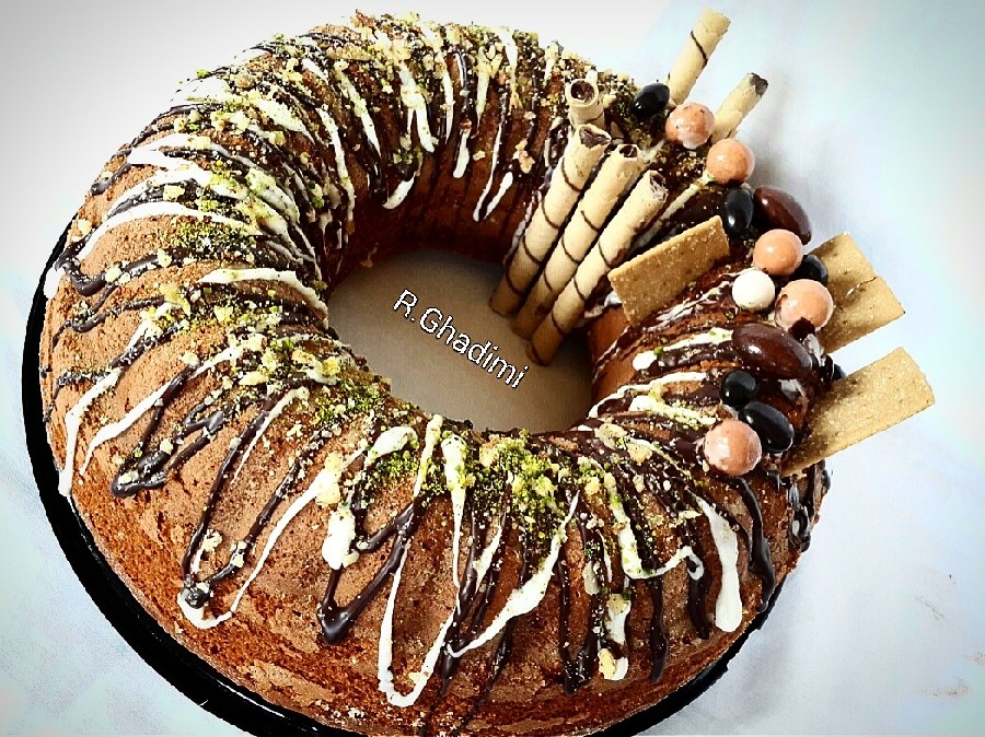 عکس #کیک هویچ و گردو#کیک #کیک#کیک_خوشمزه #کیک_خوری # شکلات#بسکوییت #کیک#