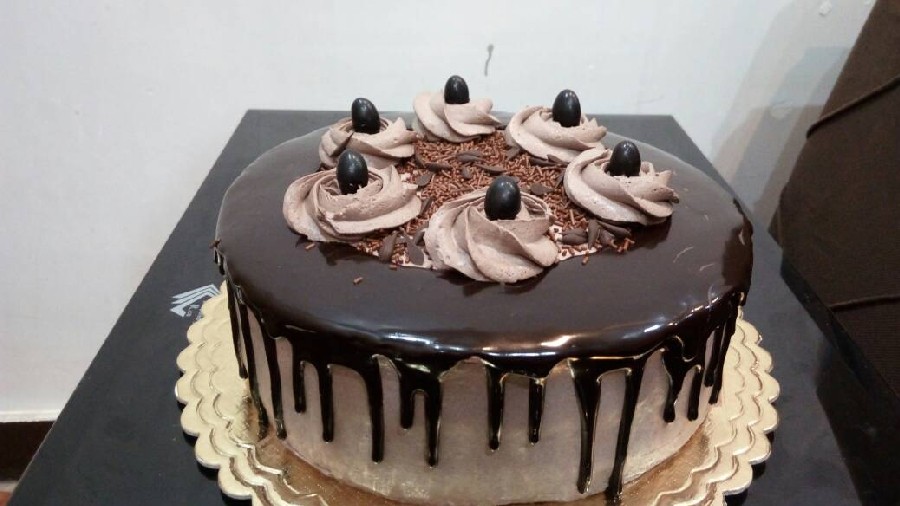 عکس کیک پرطرفدار شکلاتی