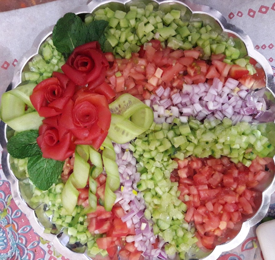 اینم یک نمونه از سالادای مهمونی بیاد موندنیمون