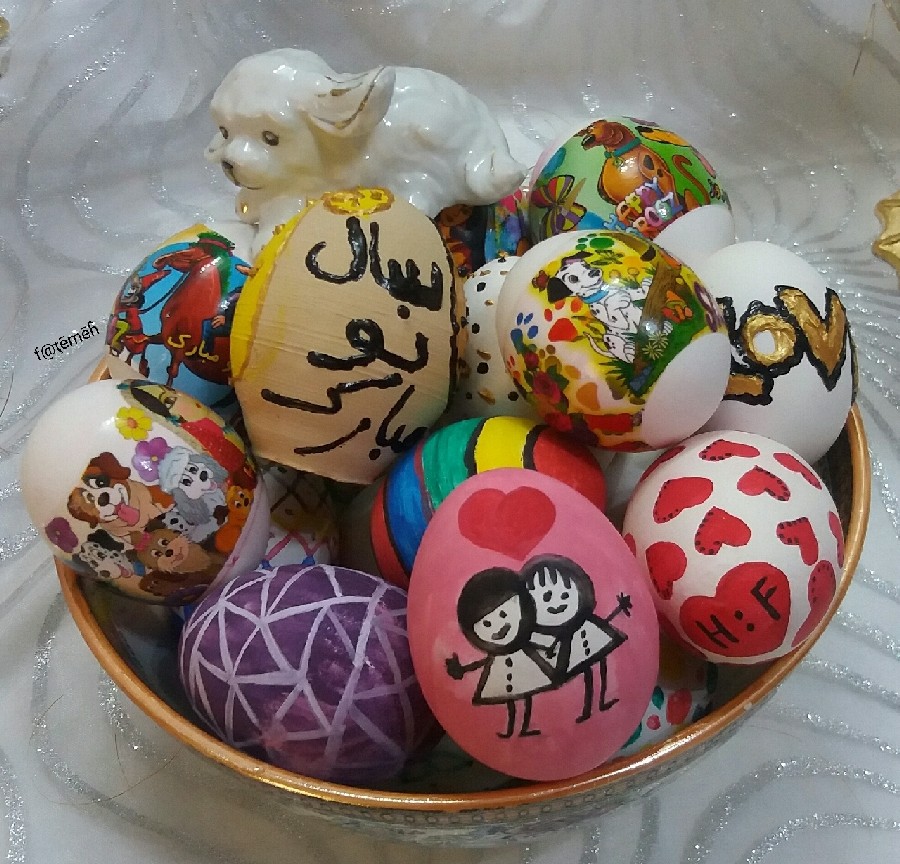 تخم مرغ های رنگی 
