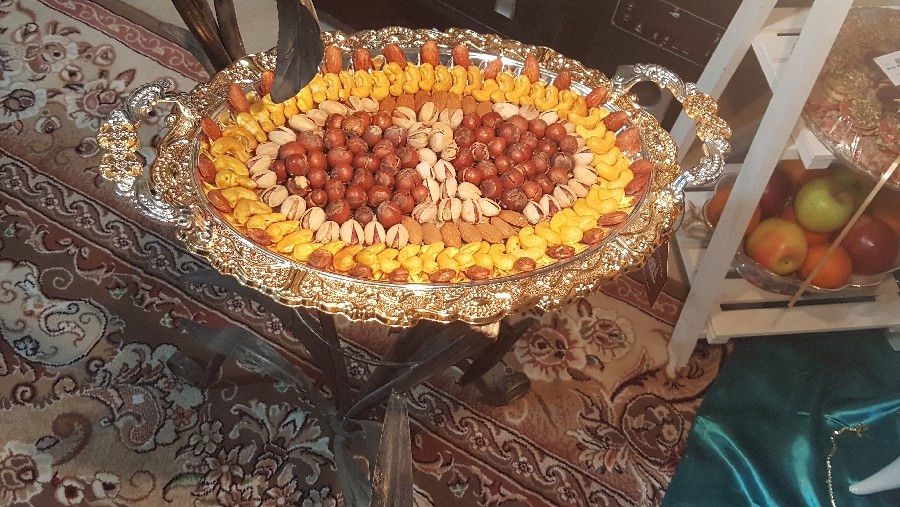 عکس آجیل سفره ک باب میلم نشد بخاطر تنگی وقت در لحظه اخر و وروجکی ک دارم