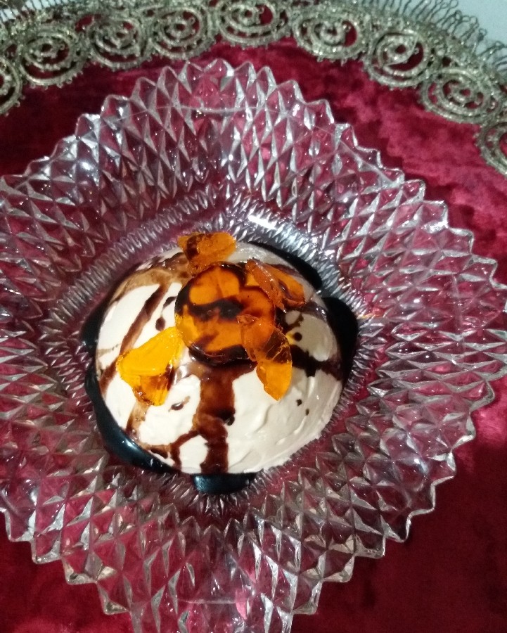 عکس کرم چیز پرتقالی مغز دار