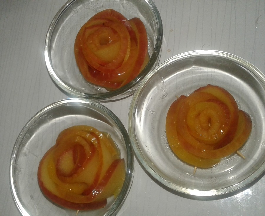 عکس سیب رزی قشنگ من