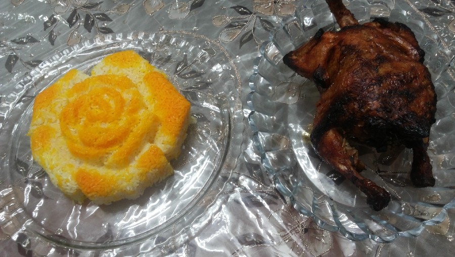 عکس ★ برنج زعفرونی و مرغ شکم پر ★