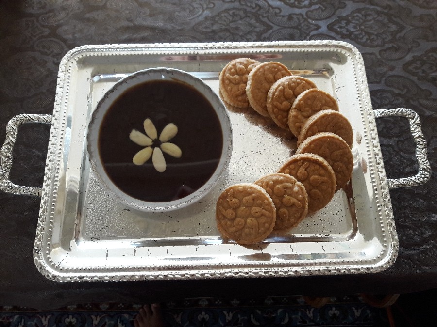 عکس سمنو و کلوچه آبی مخصوص سمنو