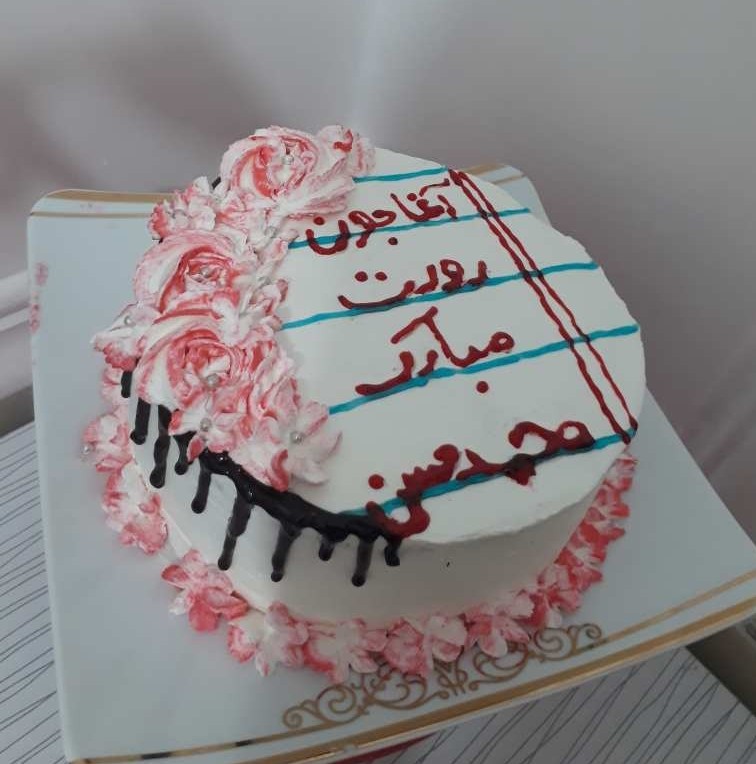 عکس اینم از کیک خامه دختر عمه ام با تزیین ژله بریلو برای روز معلم