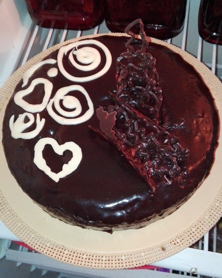 عکس کیک خیس شکلاتی با رویه ی گاناش