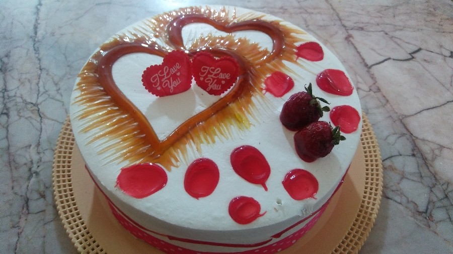 عکس یه کیک بهاری 
به مناسبت تولد بهترین خواهر دنیا 
