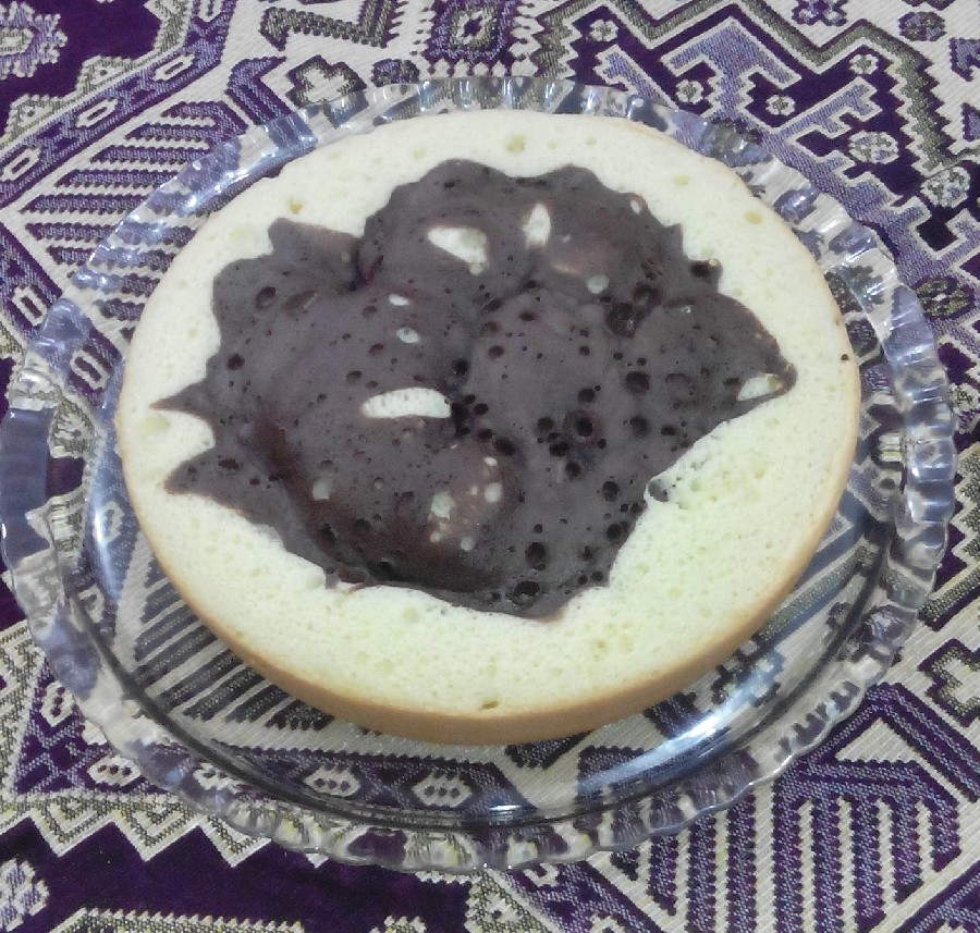کیک اسفنجی 
(با تزئین کاکائو)