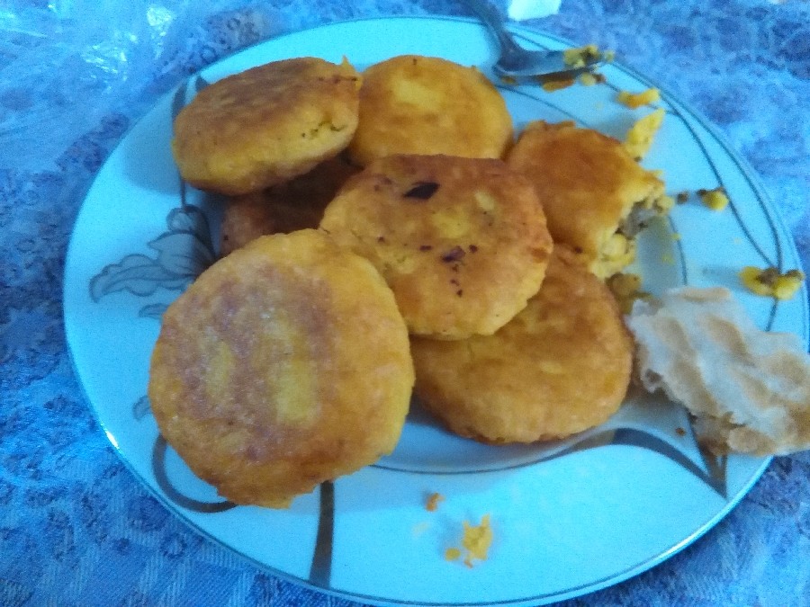 اینم شام امشب داغ داغ کوکو سیب زمینی مجلسی