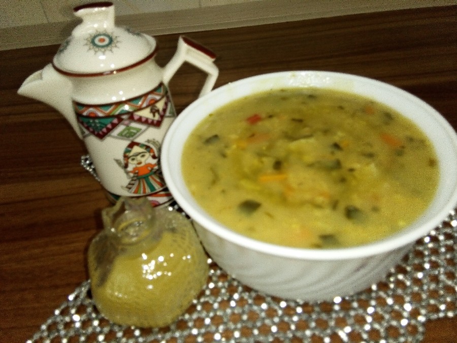 عکس ی سوپ سبزیجات خوشمزه باعصاره گوشت