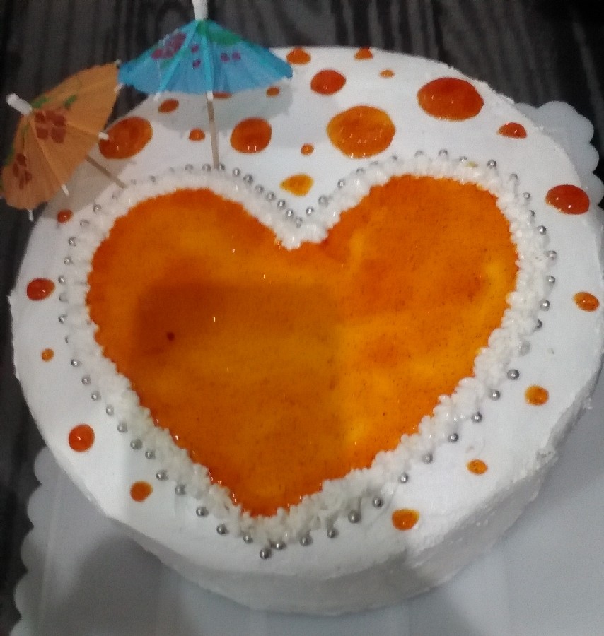 کیک اسفنجی با فیلینگ آناناس