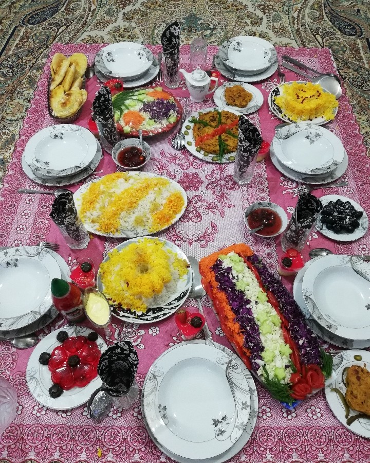 عکس افطاری من واسه خاله ام