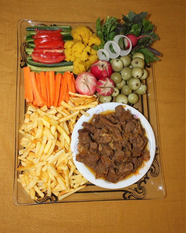 عکس خوراک جگر و سبزیجات