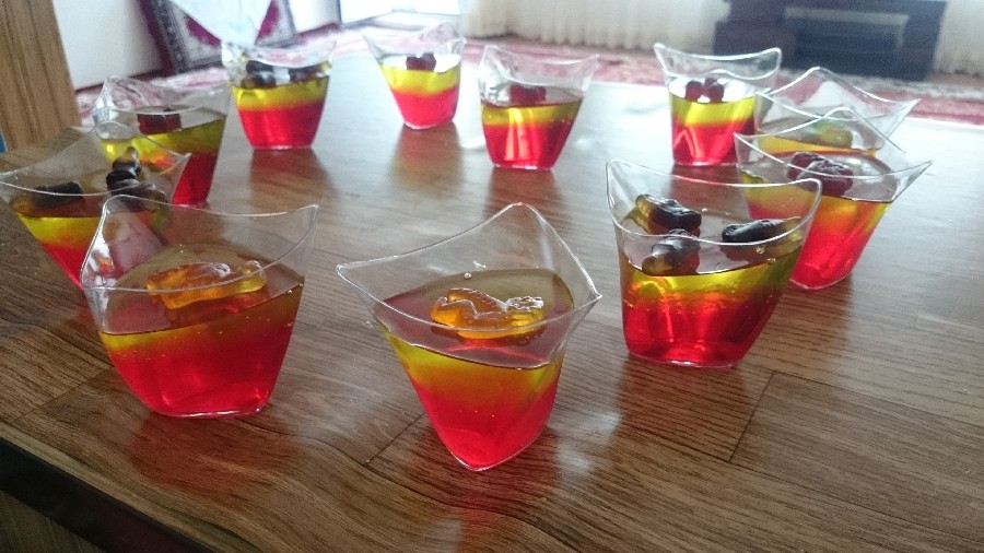 ژله ای که خواهرای گلم درست کردن