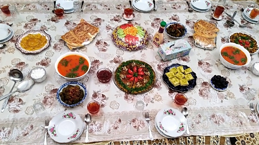 عکس مهمانی افطاری