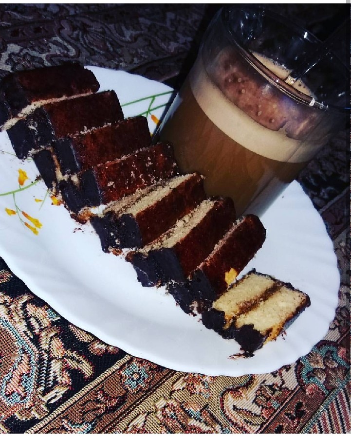 عکس کیک عسلی باروکش شکلات