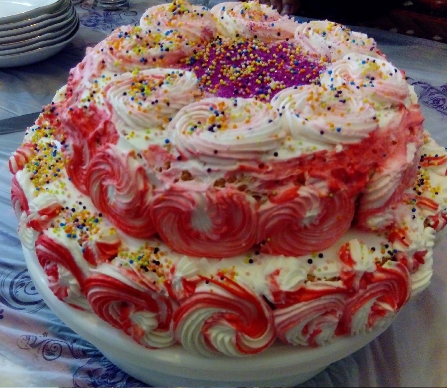 عکس کیک ژله ویترینی سالاد ماکارونی