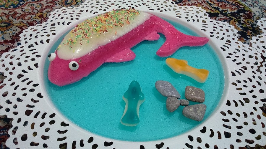 و باز هم ژله ماهی و شربتهای رنگی خوشمزه 