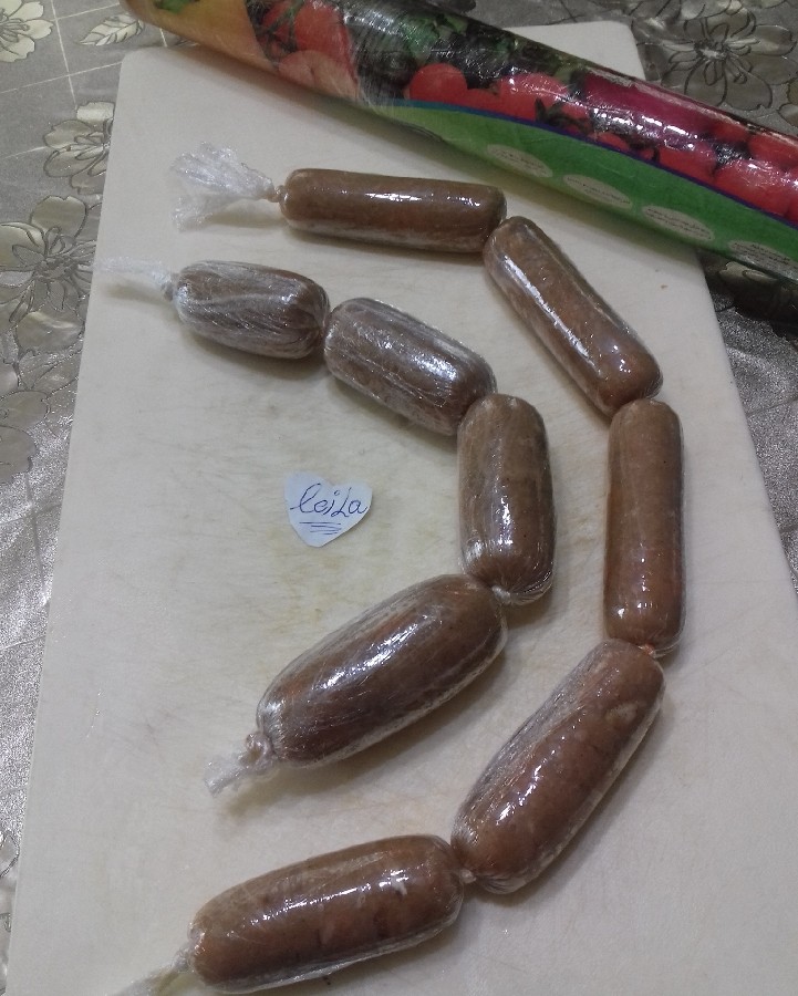 عکس سوسیس خانگی سرگرمی دیروزم