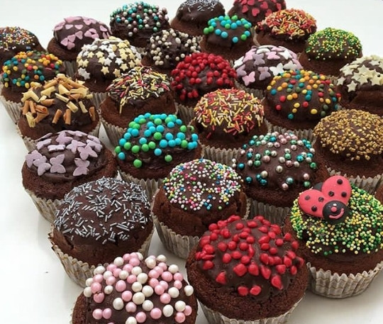 عکس کاپ کیک شکلاتی