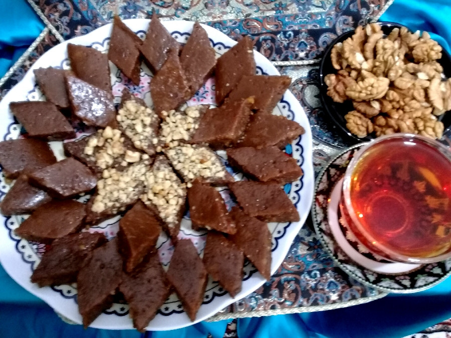 عکس حلوا گردویی (آغوز حلوا)