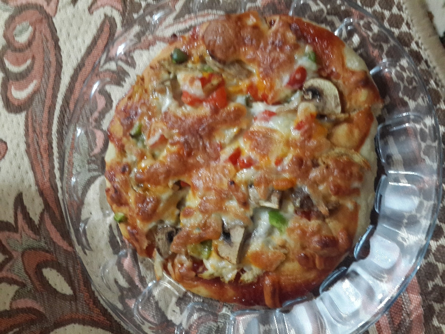 عکس اینم از پیتزا گوشت و قارچ من برای همسرم 