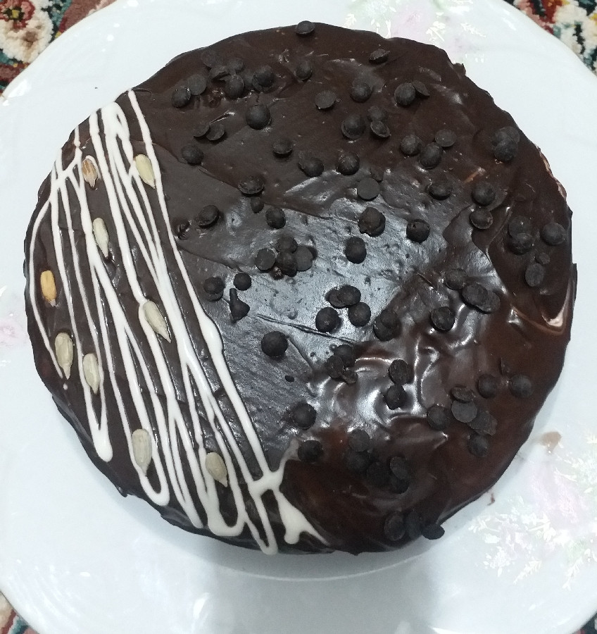 عکس کیک شکلاتی با خامه وگاناش