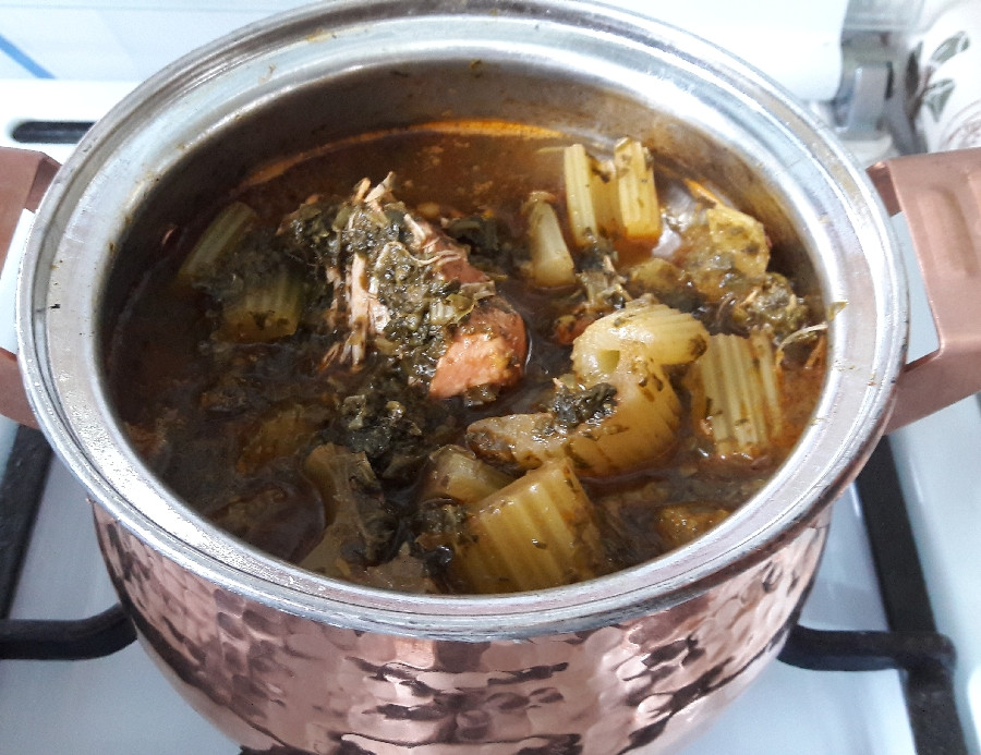 خورشت کرفس با مرغ