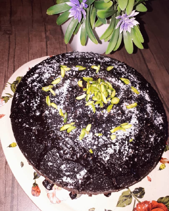 عکس کیک شکلاتی قابلمه ی دیگه