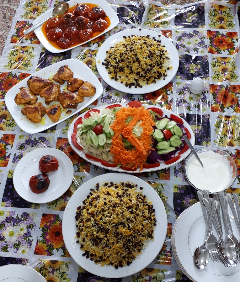 عکس اینم غذا واسه داداش نازم